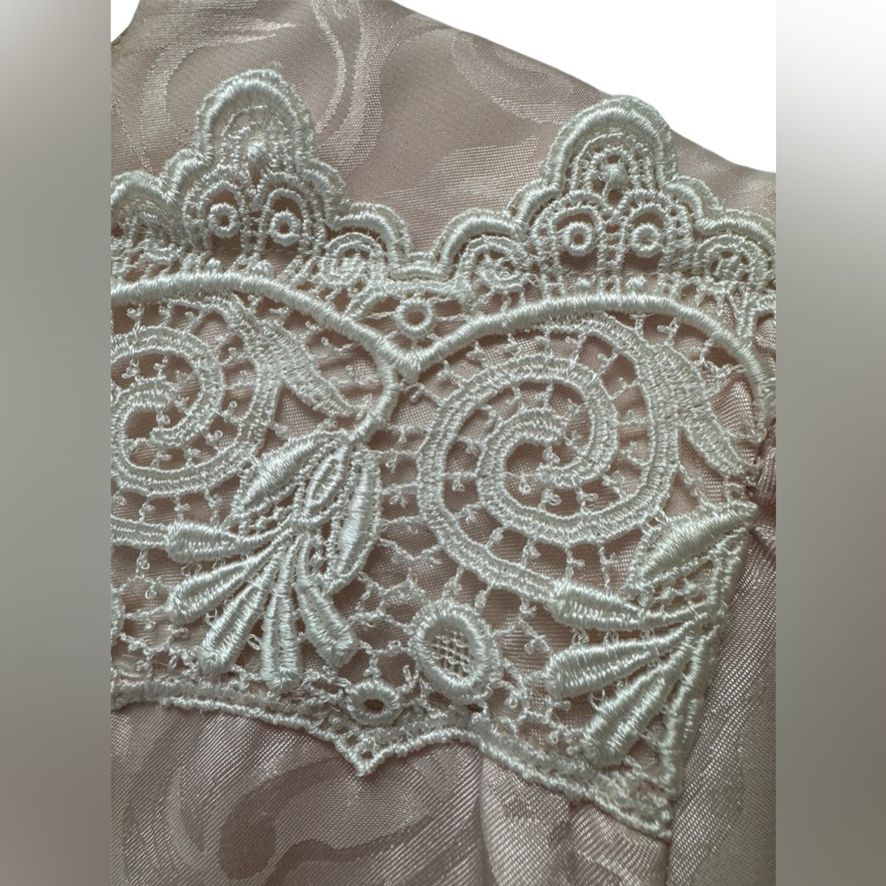Vintage Lizzy & Johnny Tiered Lace Trim Dress - Picture 9 of 9